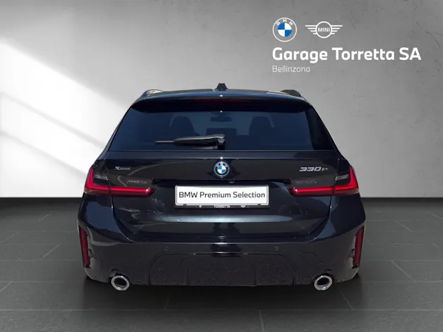 BMW 330e xDrive SAG Touring