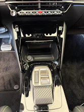 immagine del veicolo PEUGEOT 2008 1.2 Hybrid 145 GT