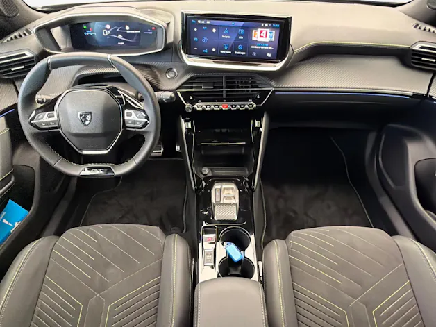Peugeot 2008 1.2 Hybrid 145 GT