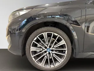 BMW X1 30e xDrive paddles