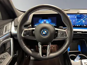 BMW X1 30e xDrive paddles