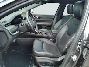 https://vehicle.imgix.net/4365140/57bcdfd9-46ae-47d6-b32a-06211464c89e.jpg