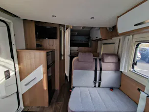Fiat Ducato Capron Carado T338+ 2.3