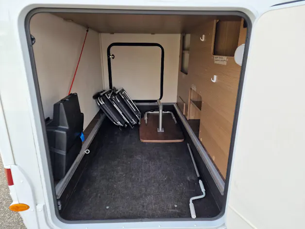 Fiat Ducato Capron Carado T338+ 2.3