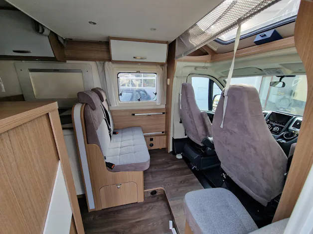 Fiat Ducato Capron Carado T338+ 2.3