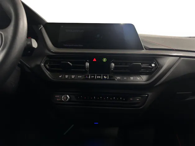 BMW 120d xDrive SAG