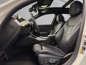 BMW 330e xDrive Touring