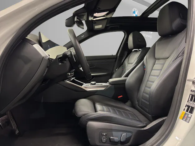 BMW 330e xDrive Touring