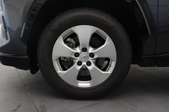 https://vehicle.imgix.net/4365184/ad56fd7b-1d40-4c5c-9f5d-b5f17bd64181.JPG