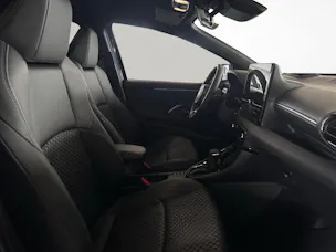 Toyota Yaris 1.5 VVT-i HSD Premium