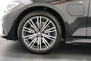 BMW 330e xDrive