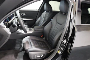 image du véhicule BMW 330e xDrive