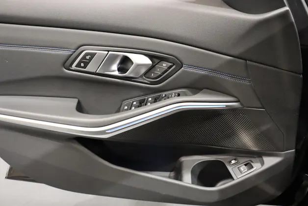 BMW 330e xDrive