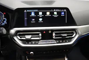 BMW 330e xDrive
