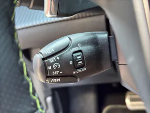 Peugeot 208 1.2 Hybrid GT