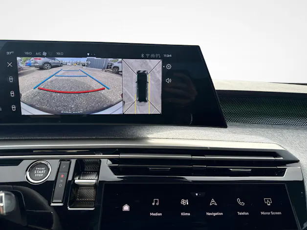 Peugeot 5008 e-Launch Edition AWD