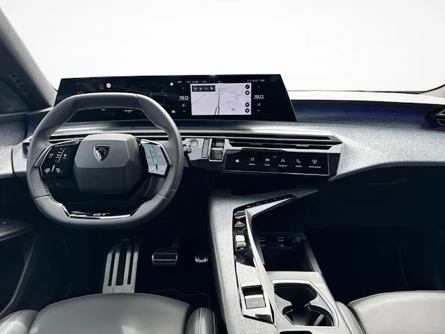 Peugeot 5008 e-Launch Edition AWD