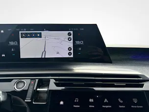 Peugeot 5008 e-Launch Edition AWD