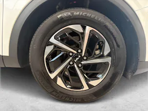 Kia Sportage 1.6 T-GDi Hybrid Power Edition + Ruote invernali incluse