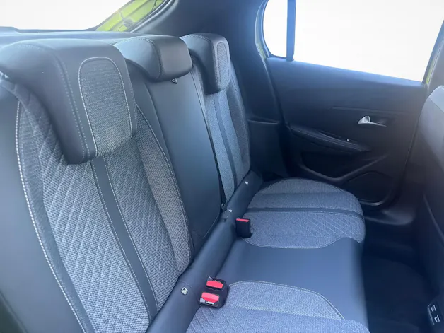 PEUGEOT 208 1.2 PureTech 100 Allure