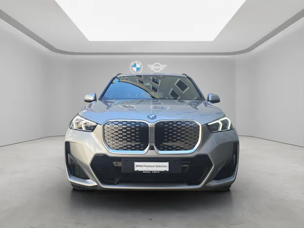 BMW iX1 30 xDrive M-Sport Paket