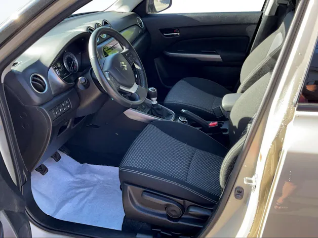 Suzuki Vitara 1.4 T Compact Top Hybrid 4x4