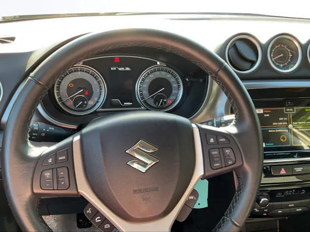 Suzuki Vitara 1.4 T Compact Top Hybrid 4x4