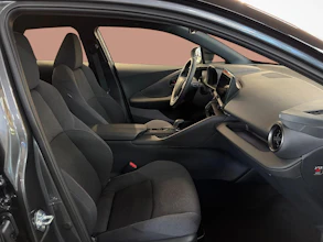 https://vehicle.imgix.net/4365288/c80cf45d-9a9f-46e2-b9c9-55e25ca746c2.jpg