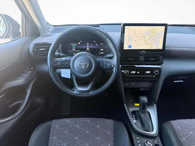 Toyota Yaris Cross 1.5 VVT-i HSD Premium AWD-i