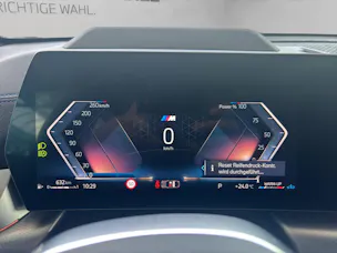 BMW X2 20i sDrive paddles