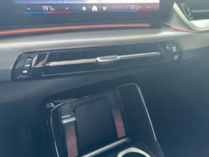 BMW X2 20i sDrive paddles