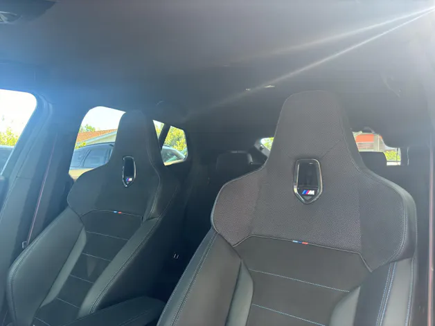 BMW X2 20i sDrive paddles