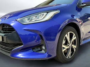 Toyota Yaris 1.5 VVT-i HSD Trend