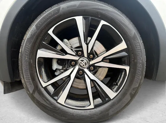 Toyota C-HR 2.0 PHEV Swiss Edition