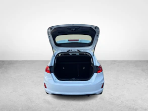 https://vehicle.imgix.net/4365347/401be329-883e-4575-8dff-51298753f0d2.jpg