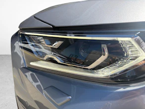 https://vehicle.imgix.net/4365354/6cd475ea-1ad7-4748-9d5d-bc977726dbd3.jpg