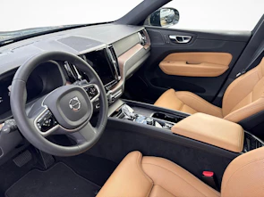 Fahrzeugbild VOLVO XC60 2.0 B6 MH Ultimate Dark AWD