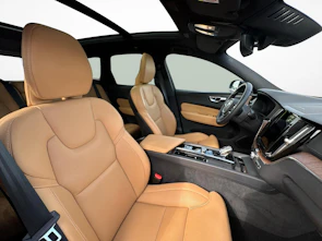Fahrzeugbild VOLVO XC60 2.0 B6 MH Ultimate Dark AWD