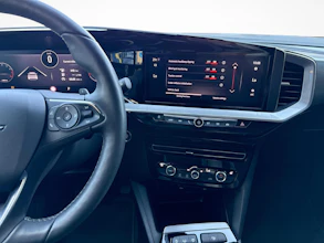 https://vehicle.imgix.net/4365392/4c90e75e-63ad-4ac9-a9b8-215a1e151673.jpg