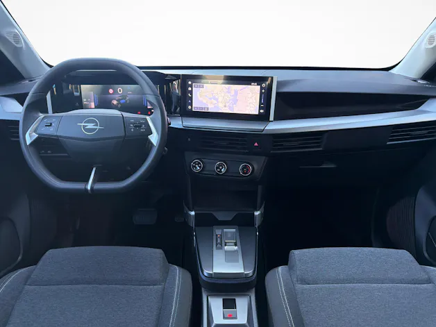 Opel Frontera 1.2 T HEV Edition