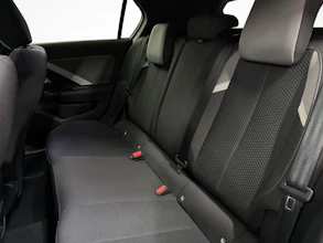 https://vehicle.imgix.net/4365420/b6508a1b-7ae3-4fd4-95ab-15818151c255.jpg
