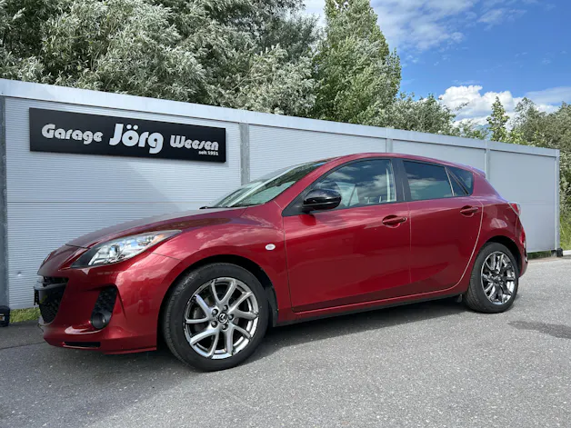 Mazda 3 Hatchback 1.6 Red Edition