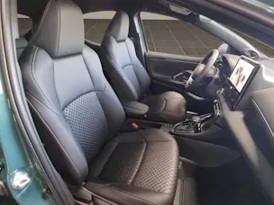 Toyota Yaris 1.5 VVT-i HSD Premium