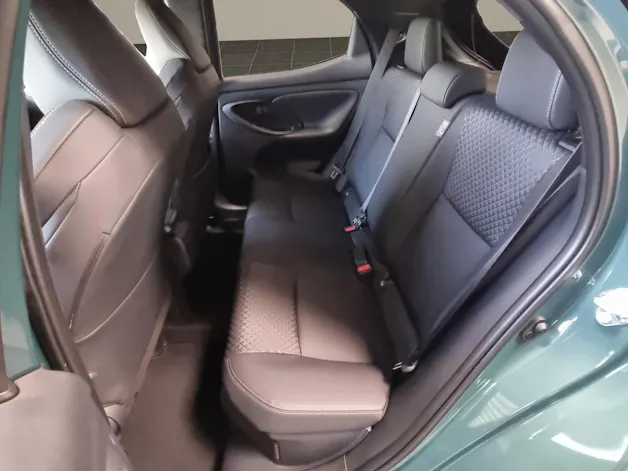 Toyota Yaris 1.5 VVT-i HSD Premium