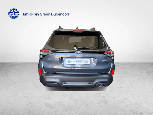 Subaru Forester Station 2.0i e-Boxer Swiss Plus