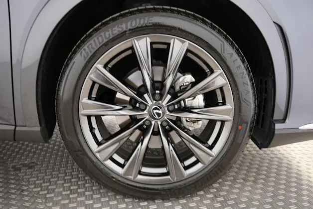 Lexus RX 450h+ F-Line