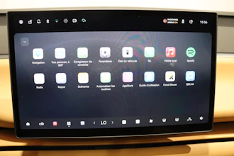 https://vehicle.imgix.net/4365476/c5febbda-2590-4bb1-b0c7-41398744cfc9.JPG