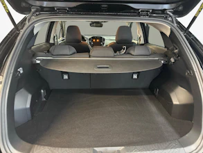 https://vehicle.imgix.net/4365479/e2893a3d-a579-435c-aa54-ea60bf8af00e.jpg