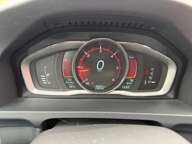 Volvo V60 2.4 D4 Family Ed. AWD