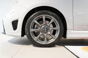 Fiat 595 Abarth 1.4 T-Jet 165